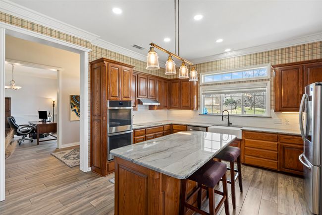 9825 Bringier Ct, House other with 4 bedrooms, 4 bathrooms and null parking in Granbury TX | Image 9