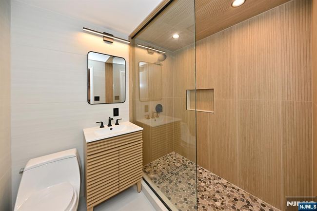 254 University Way, House other with 5 bedrooms, 5 bathrooms and null parking in Paramus NJ | Image 20