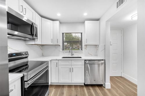 apt-101-21905 Lake Forest Cir, Boca Raton, FL, 33433-3356 | Card Image