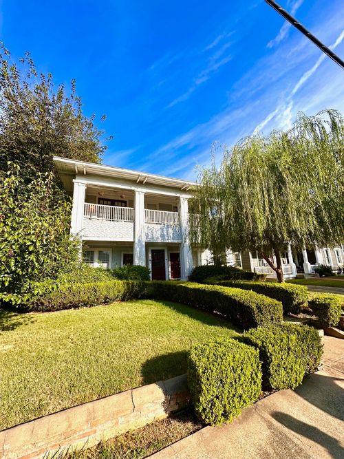 4701 Worth St, Dallas, TX, 75246-1148 | Card Image