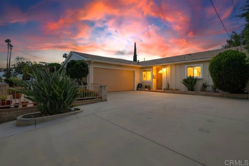 5860 Yorkshire Ave, La Mesa, CA, 91942-2821 | Card Image