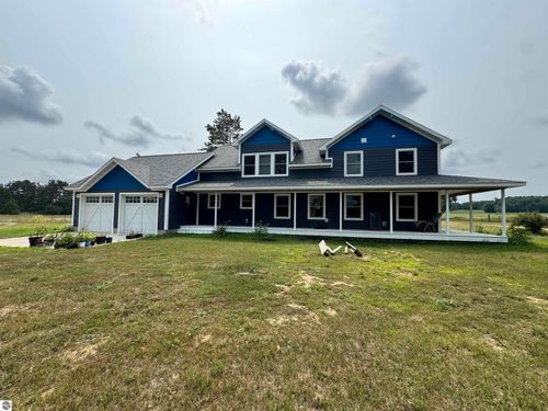 22015 Benton Rd, Mesick, MI, 49668-9607 | Card Image