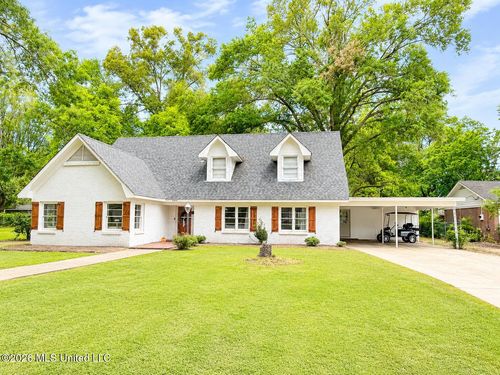 409 E Park Avenue, Greenwood, MS, 38930 | Card Image