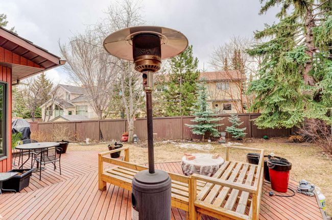 324 Coach Grove Place Sw, Home with 4 bedrooms, 3 bathrooms and 4 parking in Calgary AB | Image 42