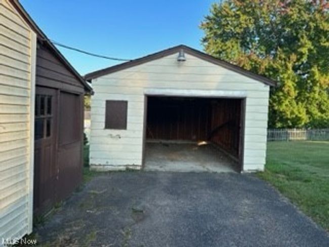 View of garage | Image 4