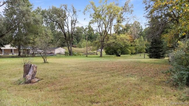 48795 Wear Rd, Home with 2 bedrooms, 1 bathrooms and null parking in Sumpter Twp MI | Image 4