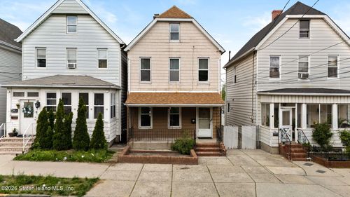 51 Lynhurst Ave, Staten Island, NY, 10305-1808 | Card Image