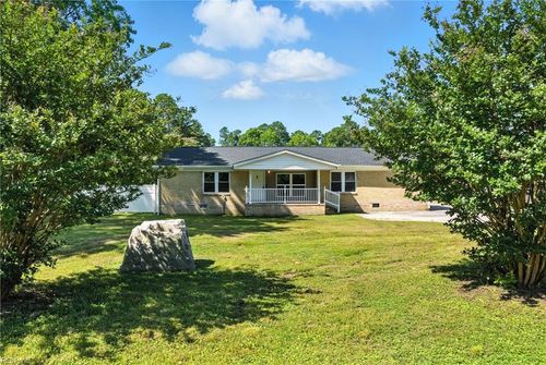 1086 Johnson Cir, Franklin, VA, 23851-3904 | Card Image