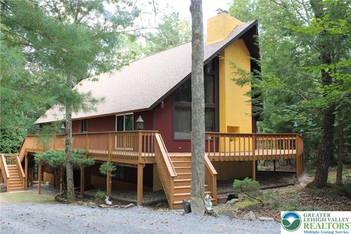 23 Maple Dr, Doylestown, PA, 18901-2689 | Card Image