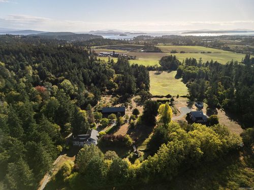 1175 Wain Rd, North Saanich, BC, V8L5V1 | Card Image