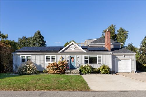 4 James St, Middletown, RI, 02842-5932 | Card Image