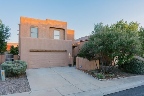 9232 Bluewood Ln Ne, Albuquerque, NM, 87122-1038 | Card Image