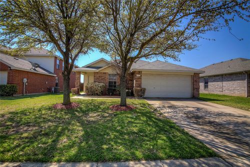 1105 Beaverwood Ln, Crowley, TX, 76036-4322 | Card Image