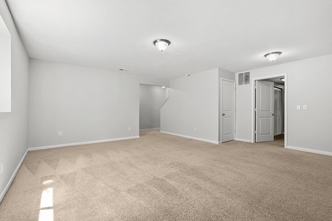 Recreation Room 2 | Image 34