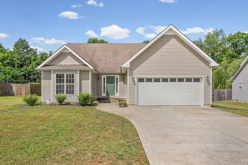 1036 Freedom Dr, Clarksville, TN, 37042-7085 | Card Image