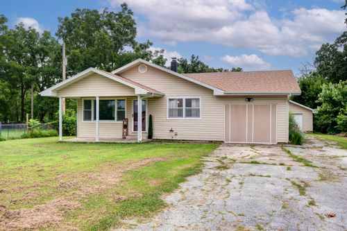20597 Lawrence 2210, Aurora, MO, 65605-7291 | Card Image