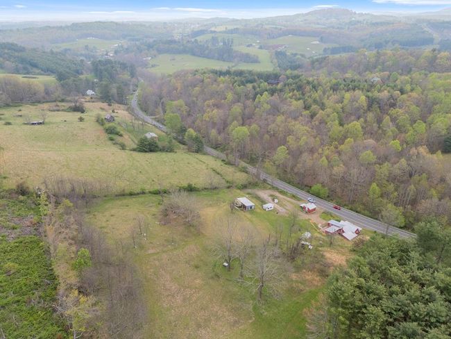 860 Floyd Hwy S, House other with 3 bedrooms, 2 bathrooms and null parking in Floyd VA | Image 78