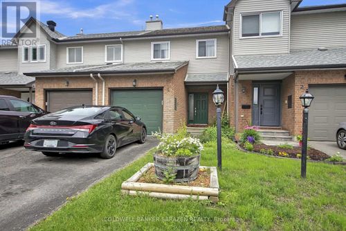 4 Armadale Cres, Nepean, ON, K2J4A4 | Card Image