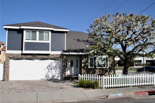 2315 Nelson, Redondo Beach, CA, 90278 | Card Image