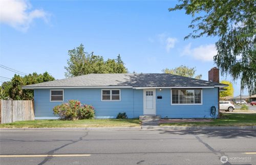 1214 3rd Ave Sw, Quincy, WA, 98848-1609 | Card Image