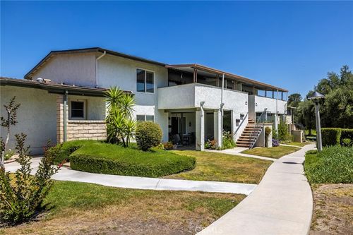 19716 Avenue Of The Oaks, Newhall, CA, 91321-1415 | Card Image