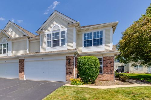 911 Waterford Ln, Elk Grove Village, IL, 60007-7236 | Card Image