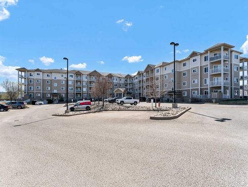 205-194 Sunrise Circle Sw, Medicine Hat, AB, T1B4P4 | Card Image