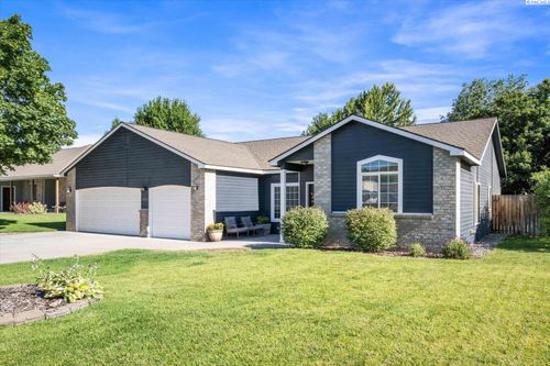 5404 Kapiolani Ct, West Richland, WA, 99353-7906 | Card Image