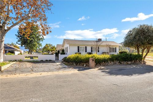 27454 Hemet St, Hemet, CA, 92544-8407 | Card Image