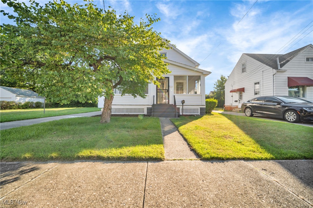 209th St, Cleveland, OH 44119