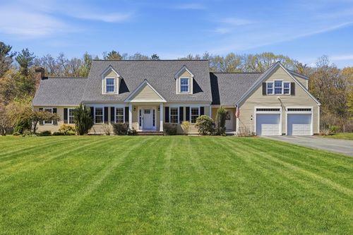 10 Hayrick Ln, Westford, MA, 01886-4321 | Card Image