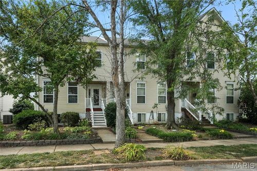5784 Westminster Place, St Louis, MO, 63112 | Card Image