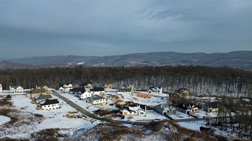 24 Union Transfer, Woodbury, NY, 10950 | Card Image