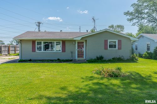 2311 11th St, Silvis, IL, 61282-2822 | Card Image