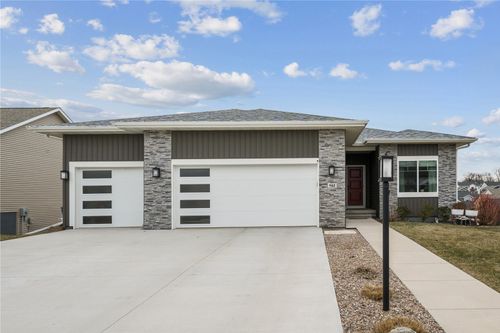 561 Fawn Ave, Tiffin, IA, 52340-4722 | Card Image