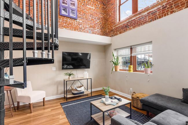 108 Hamilton Ave, Condo with 2 bedrooms, 2 bathrooms and null parking in Columbus OH | Image 14