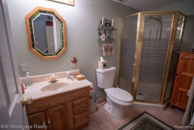 Lower level Bath | Image 31