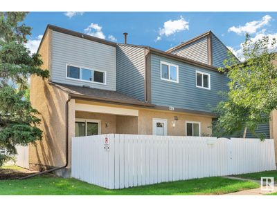 139 Kaskitayo Crt Nw, Townhouse with 3 bedrooms, 2 bathrooms and 1 parking in Edmonton AB | Image 2