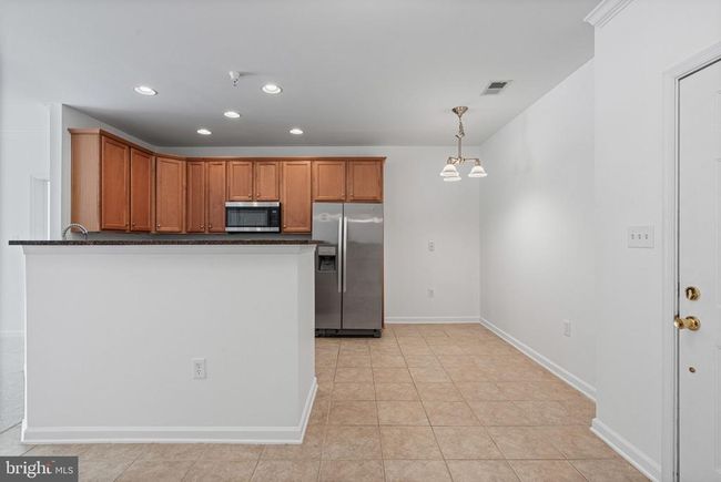 UNIT-203 - 9713 Handerson Pl, Condo with 2 bedrooms, 2 bathrooms and null parking in MANASSAS PARK VA | Image 8