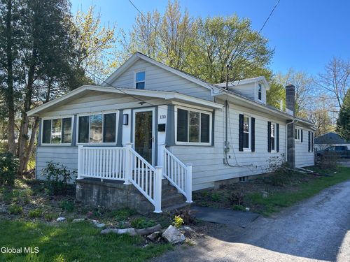 130 Manor Ave, Cohoes, NY, 12047-1605 | Card Image