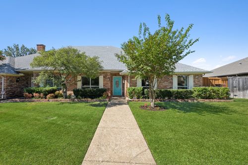 16353 Lauder Ln, Dallas, TX, 75248-2348 | Card Image