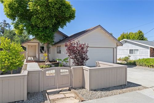 740 E Hillcrest Dr, Thousand Oaks, CA, 91360-5939 | Card Image
