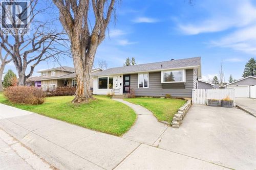 1412 89 Avenue Sw, Calgary, AB, T2V0W8 | Card Image