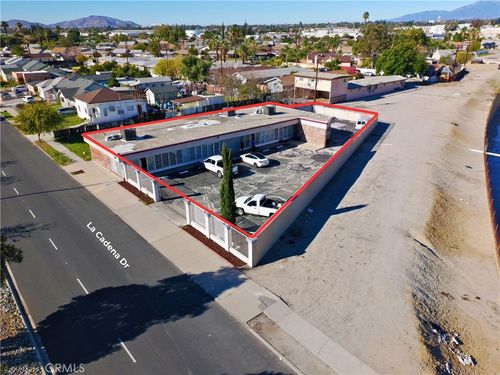 1377 N La Cadena Dr, Colton, CA, 92324-2416 | Card Image