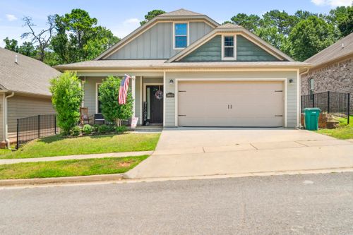 3808 Logan Ridge Dr, Bryant, AR, 72022-8057 | Card Image