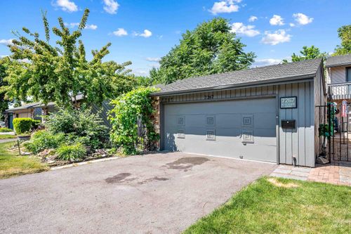 7267 W Cascade Dr, Boise, ID, 83704-8635 | Card Image