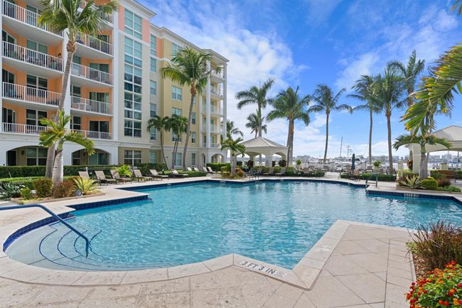 APT-217 - 802 W Windward Way, Condo with 3 bedrooms, 2 bathrooms and null parking in Lantana FL | Image 23