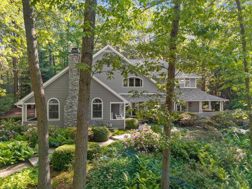18353 Forest Beach Dr, New Buffalo, MI, 49117-8813 | Card Image