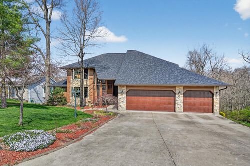 22370 Montana Dr, Lawrenceburg, IN, 47025-7446 | Card Image