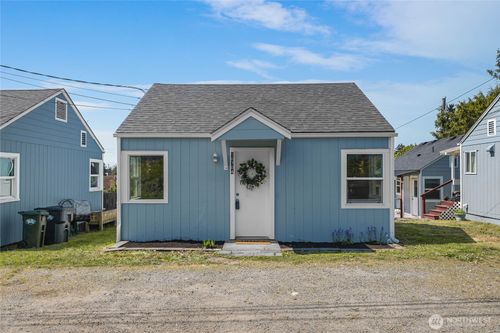 10704 5th Ave S, Tacoma, WA, 98444-5840 | Card Image